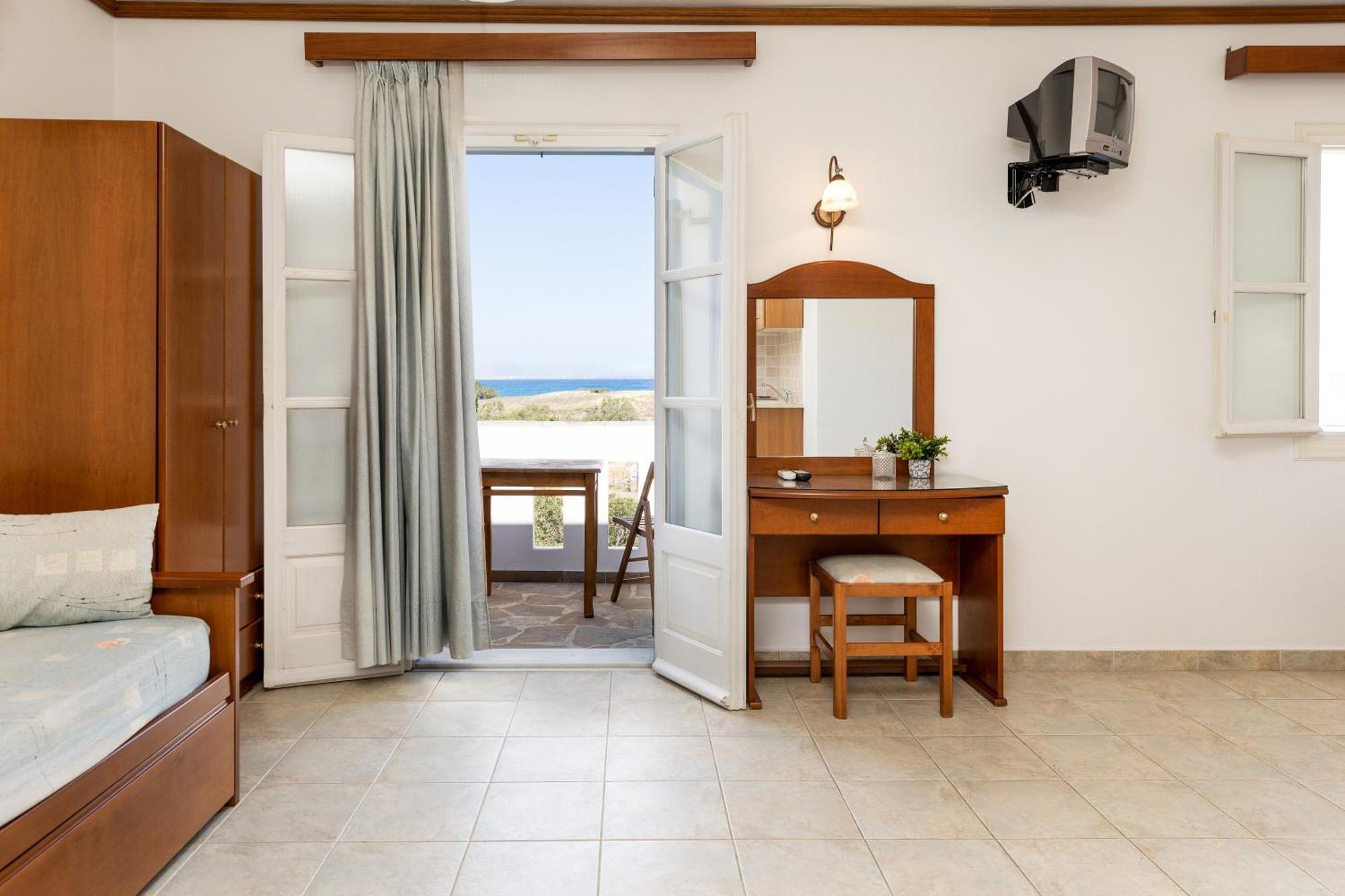 Naxos Edem Studios & Apartments Naxos City Bagian luar foto