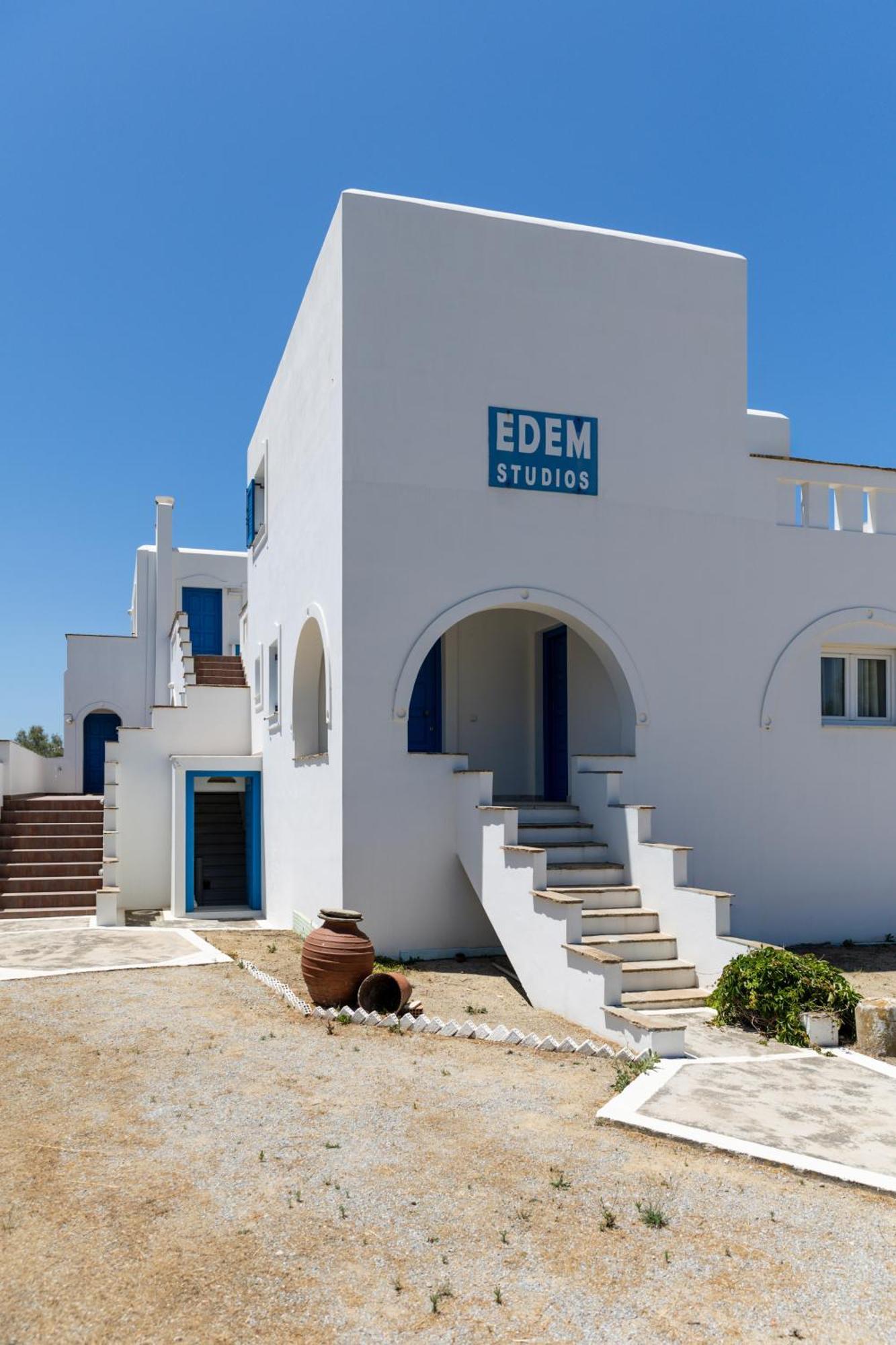 Naxos Edem Studios & Apartments Naxos City Bagian luar foto