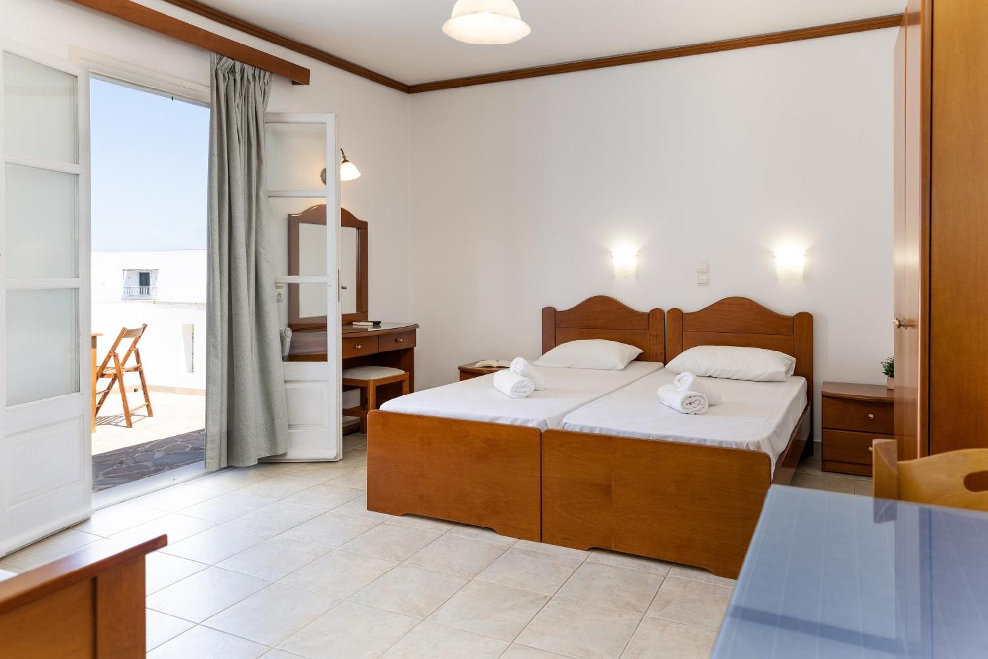 Naxos Edem Studios & Apartments Naxos City Bagian luar foto