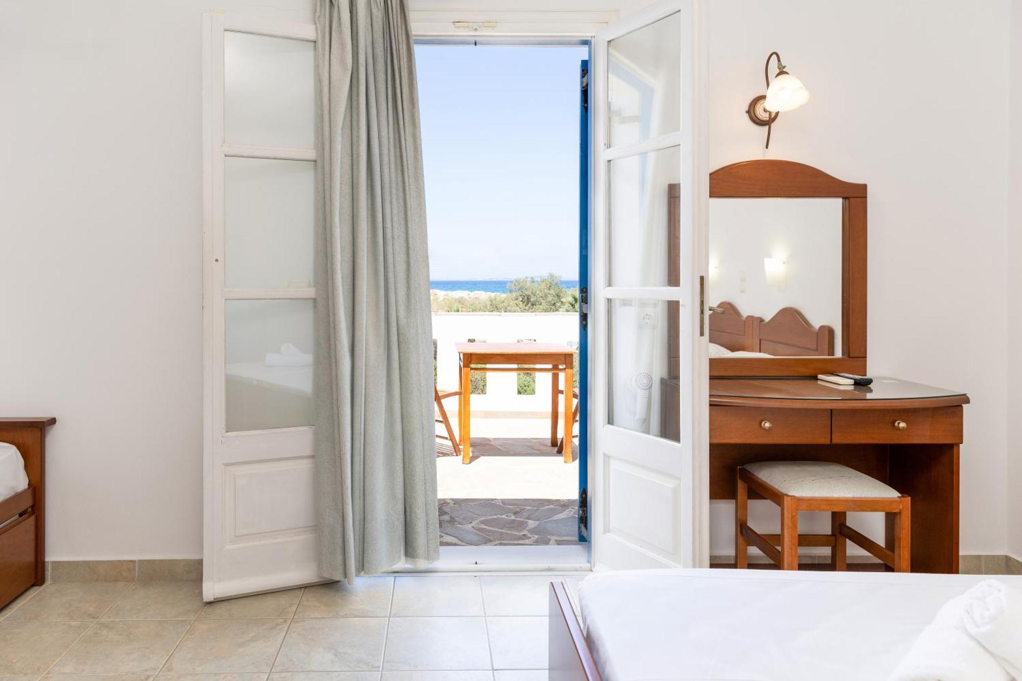 Naxos Edem Studios & Apartments Naxos City Bagian luar foto