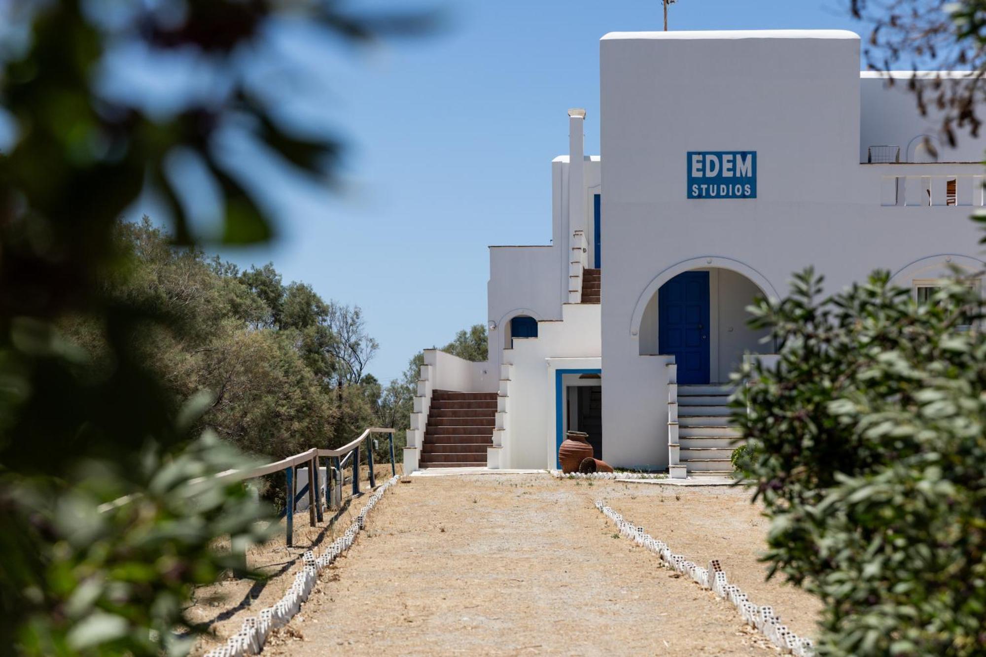 Naxos Edem Studios & Apartments Naxos City Bagian luar foto