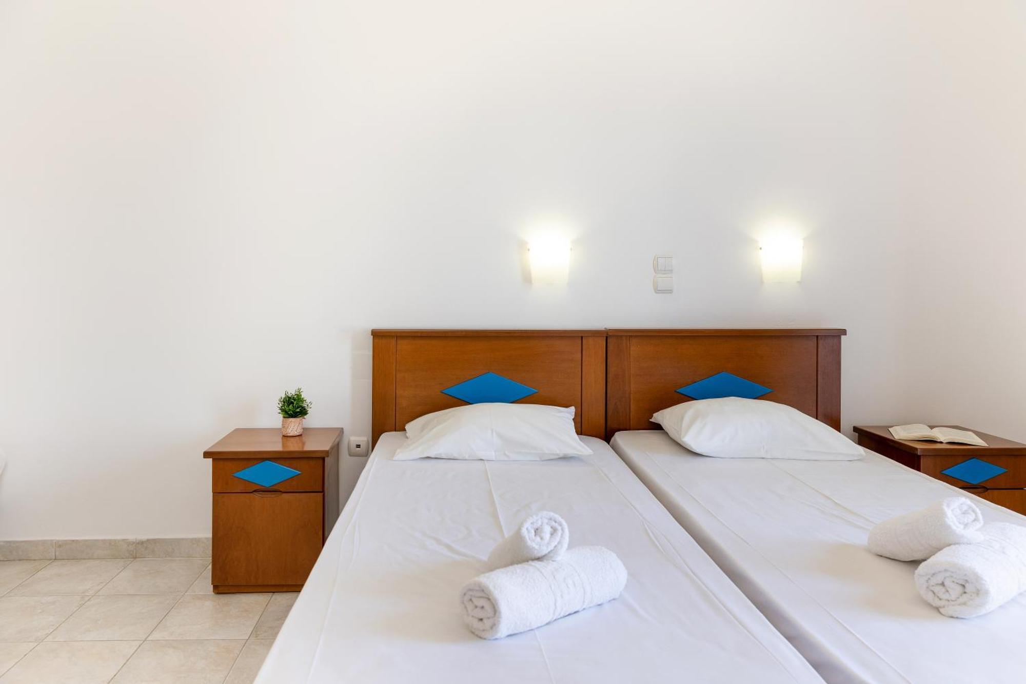 Naxos Edem Studios & Apartments Naxos City Bagian luar foto